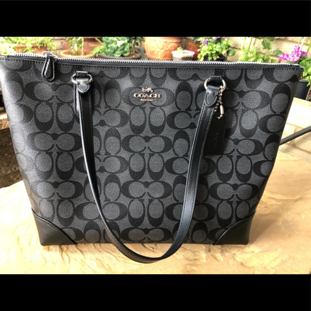 Coach Zip Top Tote NWOT